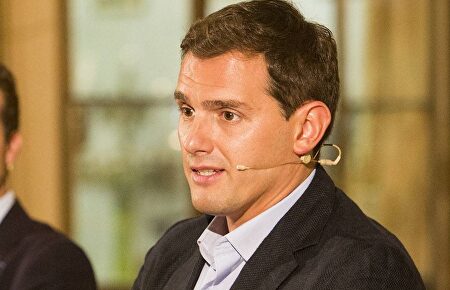 Tertulia de Federico: Acercamiento entre Casado y Rivera ¿estrategia para atraer el voto de Cs?