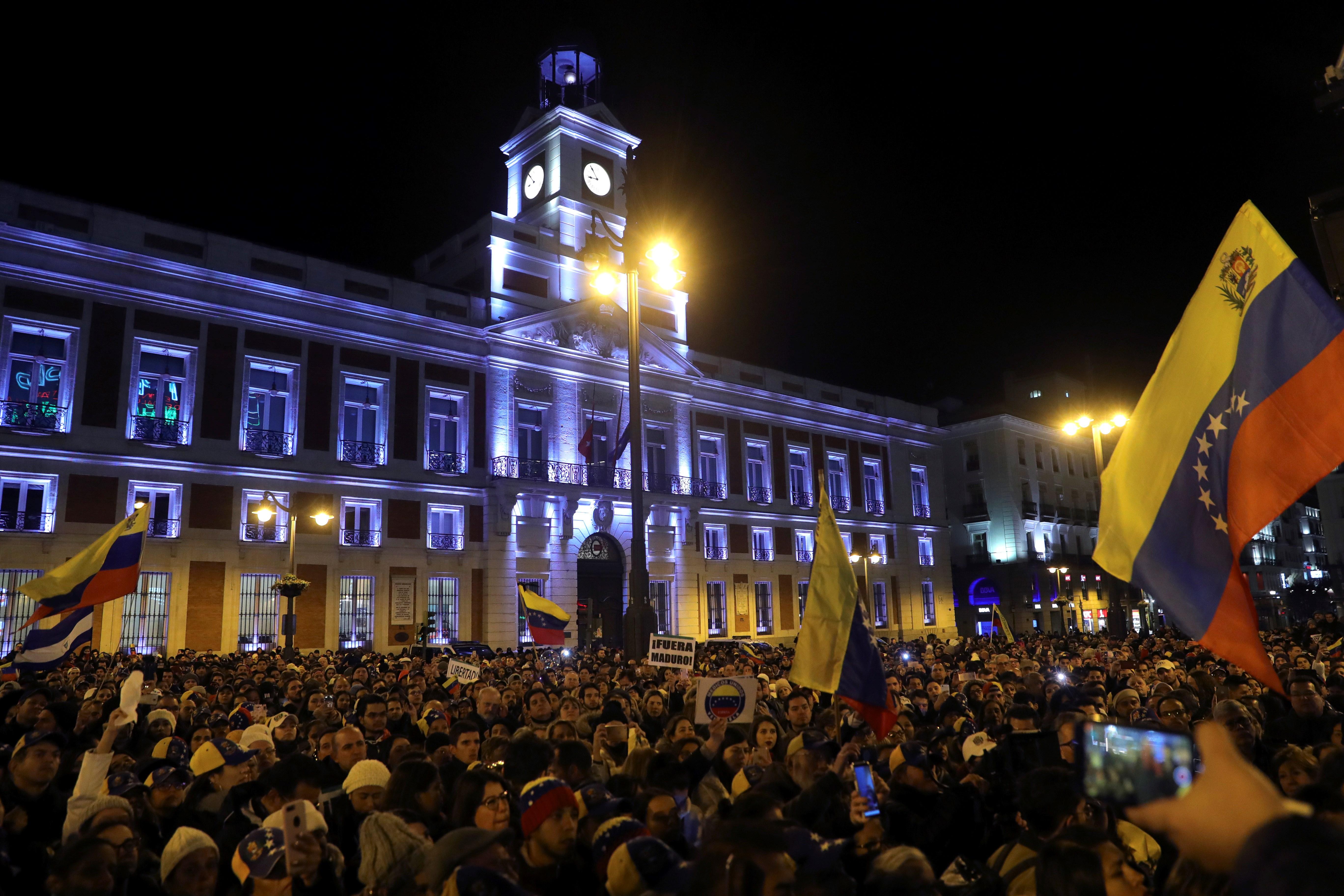 La dictadura chavista impide una participación masiva en Madrid: solo un 13% de los exiliados podrá votar