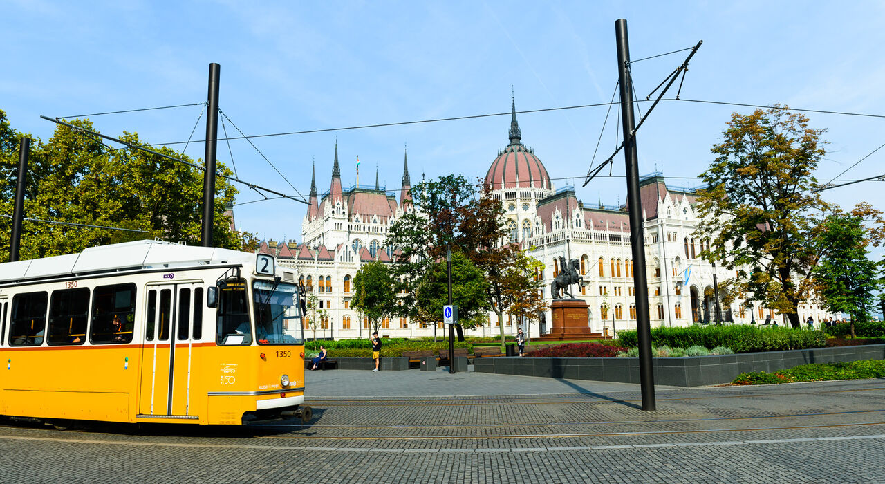 El Parlamento de Budapest: una joya de mármol y oro sobre ...