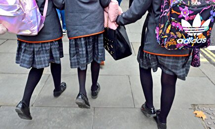 Golpe a la sanidad y educación privadas | Alamy