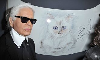 Lagerfeld y su gato Choupette |  Cordon Press
