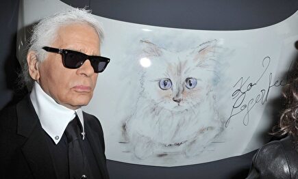 Lagerfeld y su gato Choupette |  Cordon Press