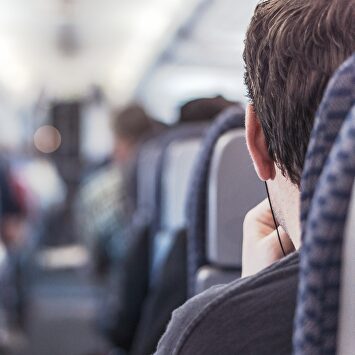 Pasajeros en un avión |  Pixabay/CC/RyanMcGuire