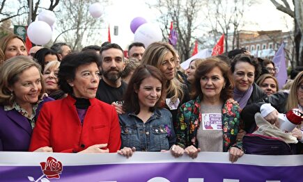 Ministras y Begoña Gómez en la manifestación | C. Jordá