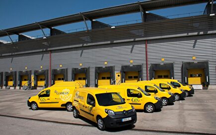 Furgonetas de Correos |  Europa Press