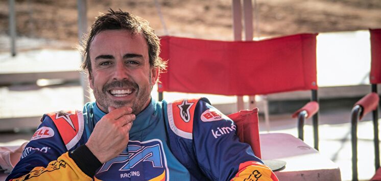 Fernando Alonso correrá el Dakar 2020 con Toyota y junto a Marc Coma. |  Archivo