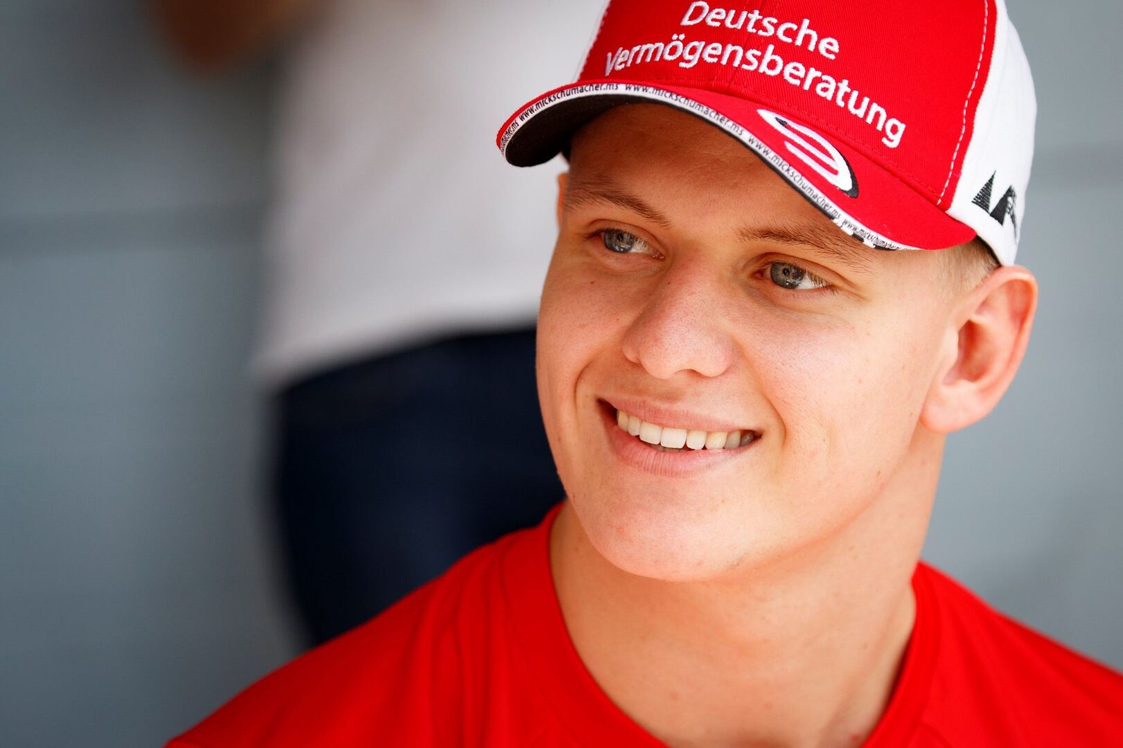 Mick Schumacher seguirá los pasos de su padre y probará en ...