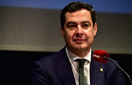 Jiménez Losantos entrevista a Juan Manuel Moreno Bonilla: "O somos españoles de verdad o de boquilla"