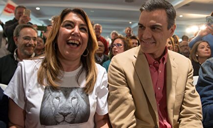 Susana Díaz y Pedro Sánchez en un acto electoral en Andalucía. |  EFE