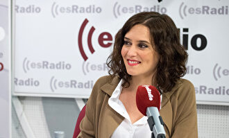 Federico entrevistra a Díaz Ayuso que responde a las advertencias del gobierno: "Esto ya es el caos"