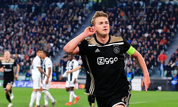 La perla tulipán vuela a París |  Cordon Press