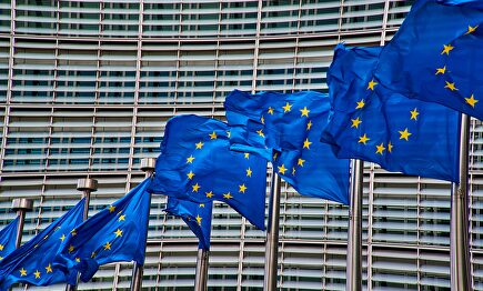 Banderas de la Unión Europea | Pixabay/CC/NakNakNak