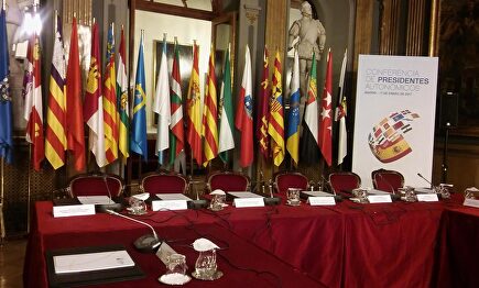 Banderas regionales |  Europa Press