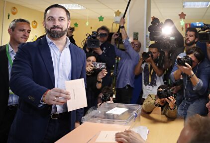 Abascal votando el 28-A. |  EFE