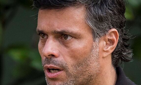 Leopoldo López se encuentra dentro de la embajada de España en Caracas. | EFE