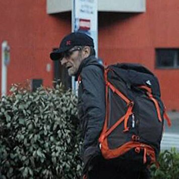 Josu Ternera, instantes antes de ser detenido por agentes de la Guardia Civil. |  Guardia Civil