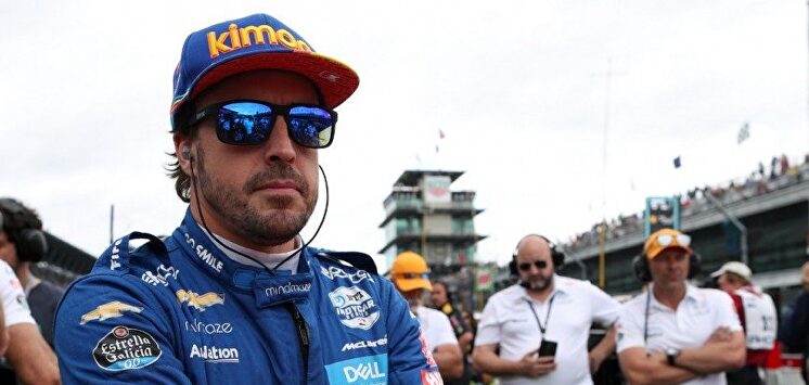 Fernando Alonso durante las 500 millas de Indianápolis. |  EFE