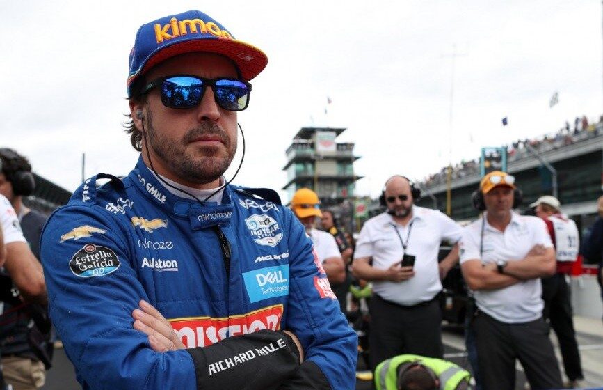 Fernando Alonso y todo lo que queda por contar - ¡Arráncalo, por Dios! Fernando Alonso, en las 500 Millas de Indianápolis.