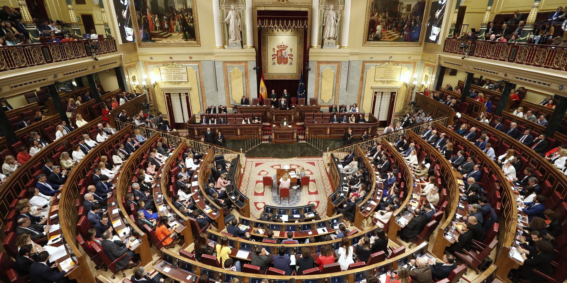 Cuánto y por qué cobran los diputados?: la extraña lógica de los ...