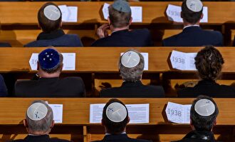 Judíos en un acto conmemorativo en una sinagoga de Berlín |  Cordon Press