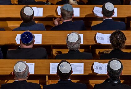 Judíos en un acto conmemorativo en una sinagoga de Berlín |  Cordon Press