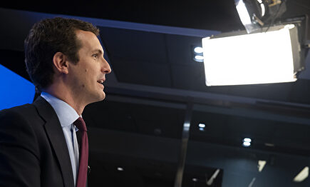 Casado quiere asociar PSOE a paro en la campaña electoral |  David Mudarra