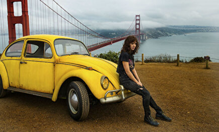 Hailee Steinfeld |  Paramount