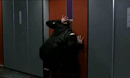 Los ascensores los carga el diablo |  Captura