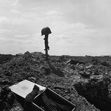 Homenaje a un soldado caído durante el Desembarco de Normandía |  Cordon Press