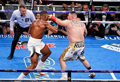 Anthony Ruiz Jr. y Anthony Joshua, pelean por el cinturón. |  Cordon Press