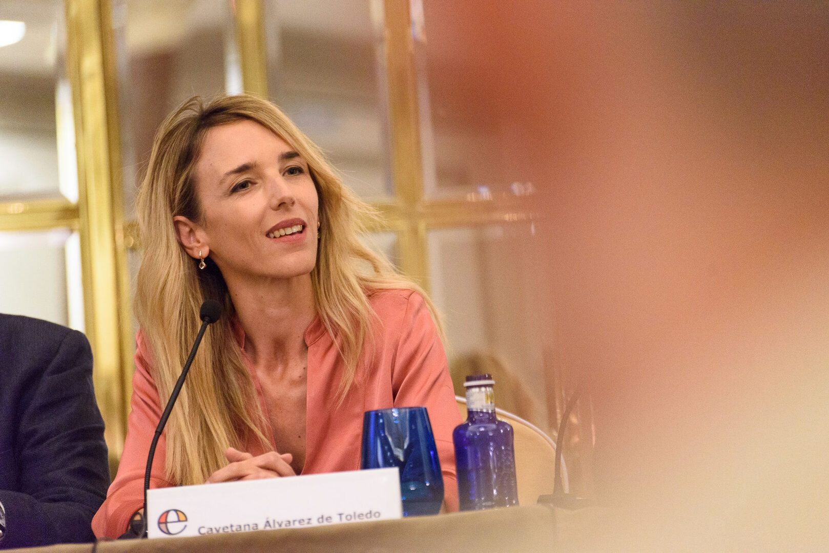 Álvarez de Toledo destroza la gira americana de Sánchez: "No puede  reivindicar la democracia cuando la está destruyendo" - Libertad Digital