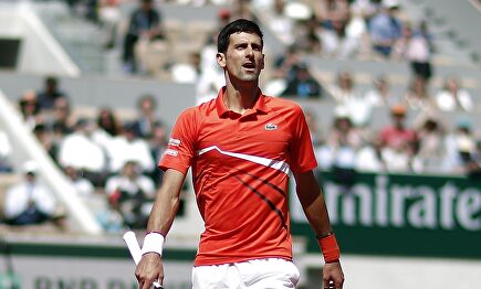 Novak Djokovic, tras vencer a Zverev en cuartos de Roland Garros. |  EFE