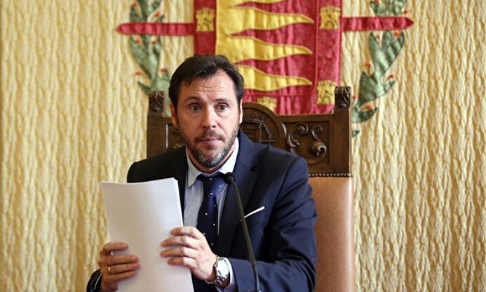 Óscar Puente da la nota |  Agencia ICAL