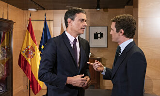 Pedro Sánchez y Pablo Casado. |  David Mudarra