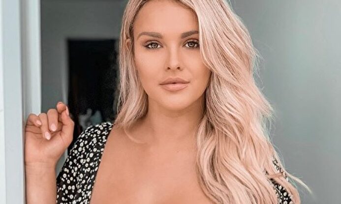 Kinsey Wolanski |  Instagram