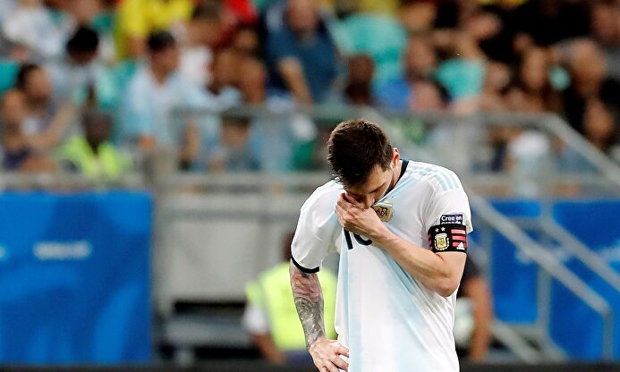 Leo Messi no levanta cabeza con la albiceleste. |  EFE