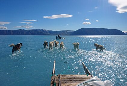 La foto viral de "Groenlandia derretida" que tanto alarma a Sánchez e Iglesias es un 'fake'