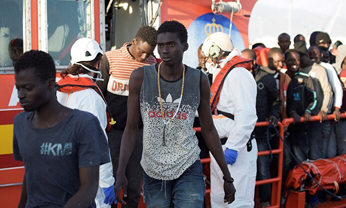 Los 'menas' recibirán una paga de la Generalidad |  EFE