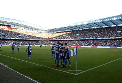 El Depor celebra uno de los dos tantos ante el Mallorca. |  EFE
