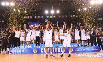 El Madrid, campeón en el Palau Blaugrana. |  ACB Photo / D. Grau