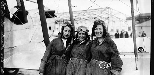 Cien años surcando las nubes españolas