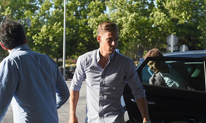 Marcos Llorente, pasando el reconocimiento médico con el Atlético de Madrid. |  EFE