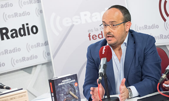 Alejandro Fernández, en esRadio en una imagen de archivo. |  David Alonso Rincón