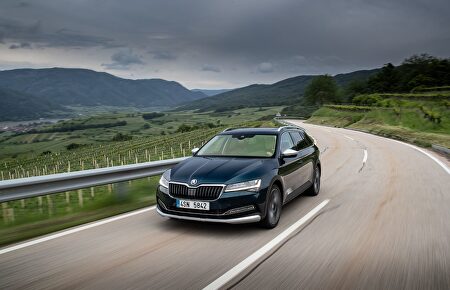 Skoda Superb Scout: aventura para toda la familia