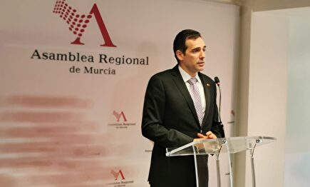 Tertulia de Federico: Vox y Ciudadanos ponen en peligro Madrid y Murcia	