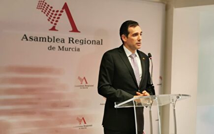 Tertulia de Federico: Vox y Ciudadanos ponen en peligro Madrid y Murcia	