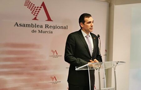 Tertulia de Federico: Vox y Ciudadanos ponen en peligro Madrid y Murcia	