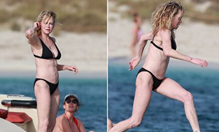 Melanie Griffith presume de cuerpo de infarto en las playas de Ibiza