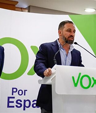 Iván Espinosa de los Monteros y Santiago Abascal |  Europa Press