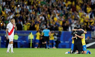 Jugadores brasileños celebrando |  EFE